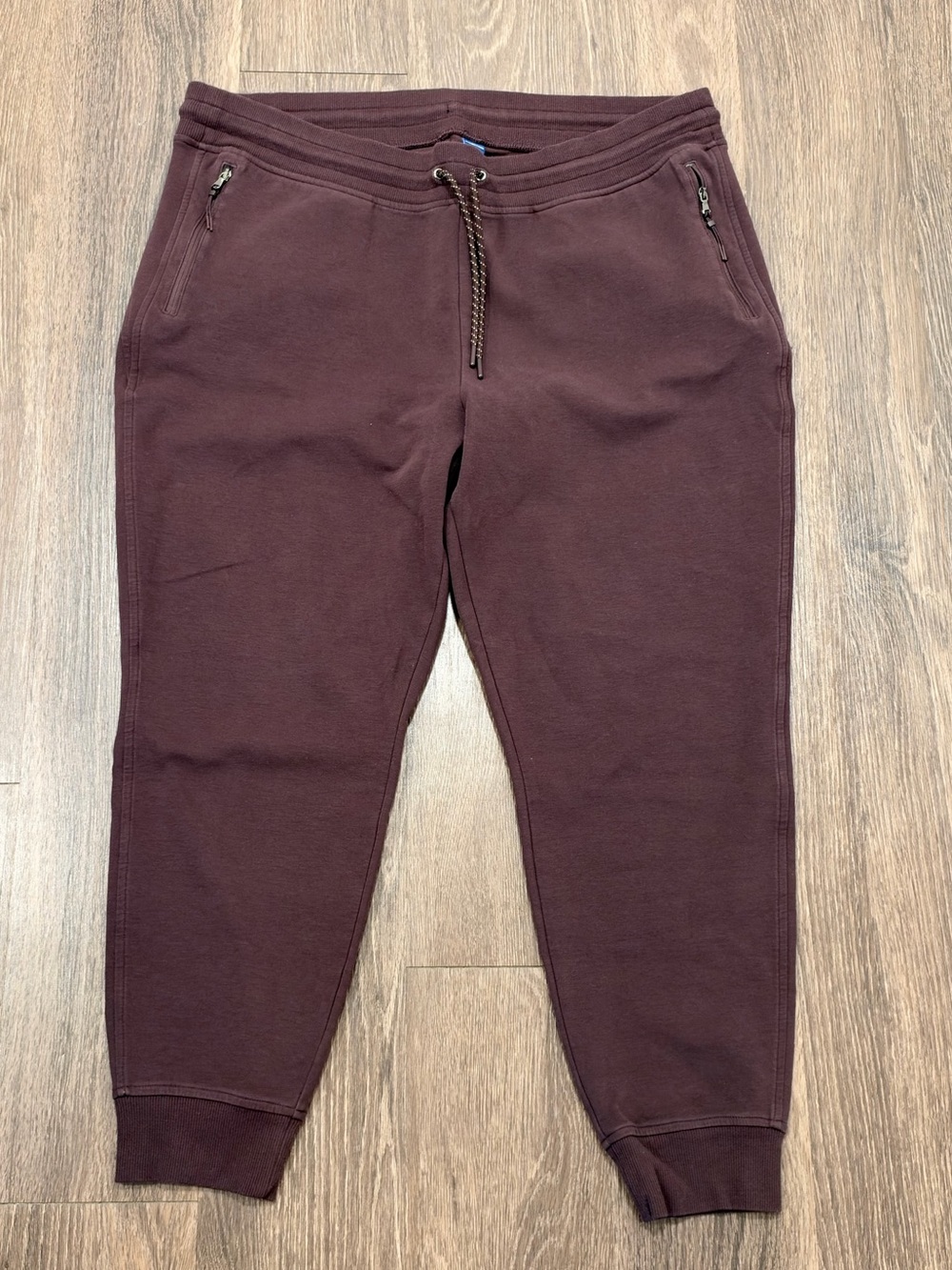 Old Navy Women's Burgundy Dynamic Fleece Joggers